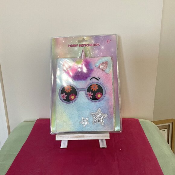 Simple Pleasures Fuzzy Sketchbook rainbow-colored unicorn ages 6 and up - Picture 3 of 4